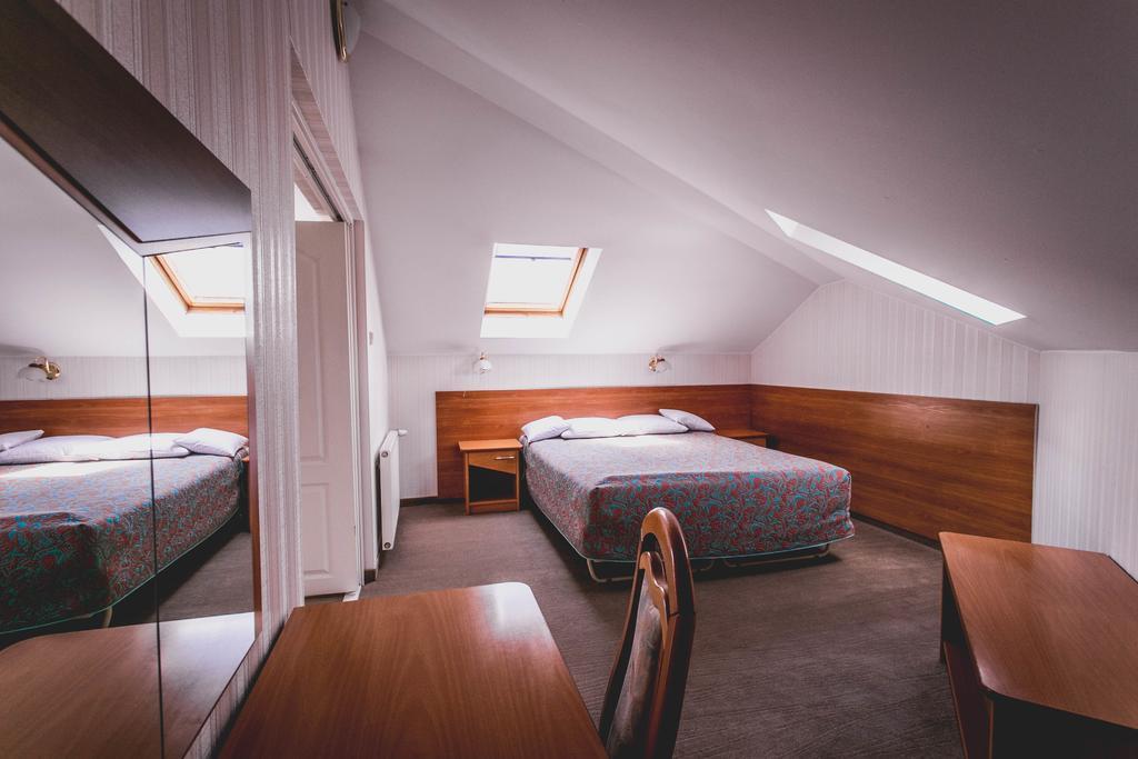 Hotel Twins Warsaw Phòng bức ảnh